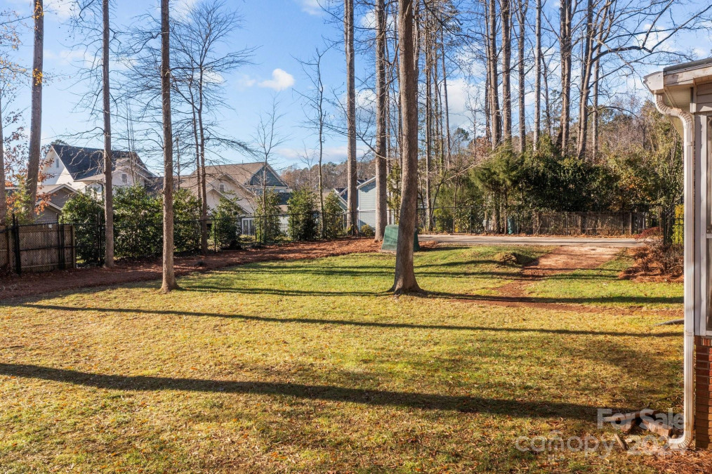 516 Pine Rd Davidson, NC 28036