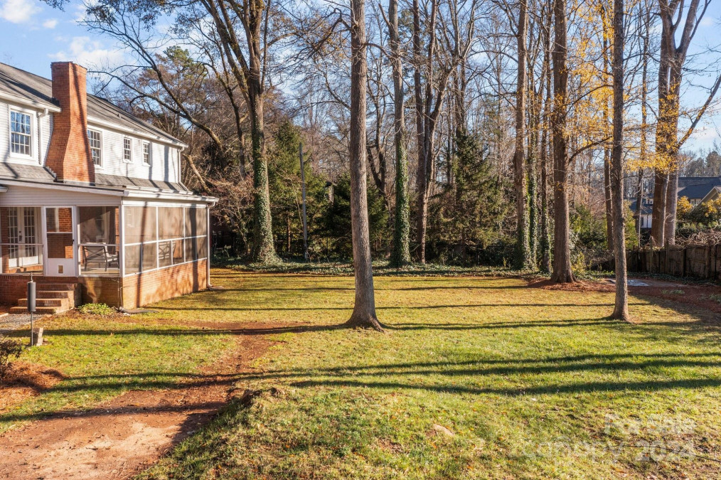 516 Pine Rd Davidson, NC 28036