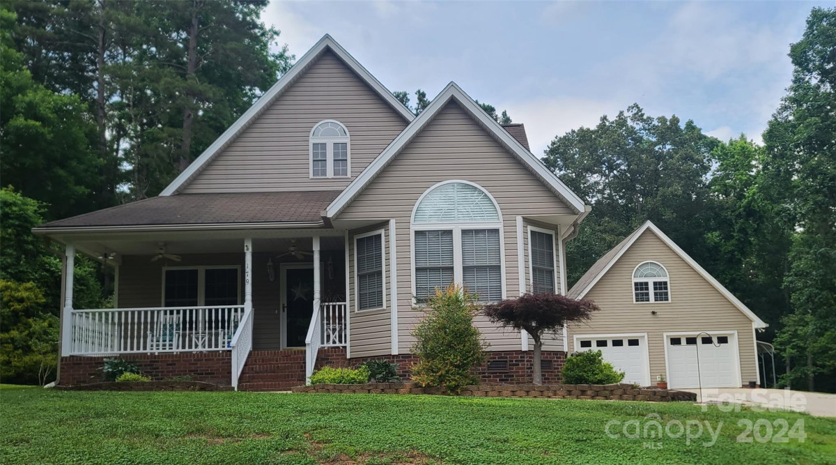 179 Delwood Ct Mount Gilead, NC 27306