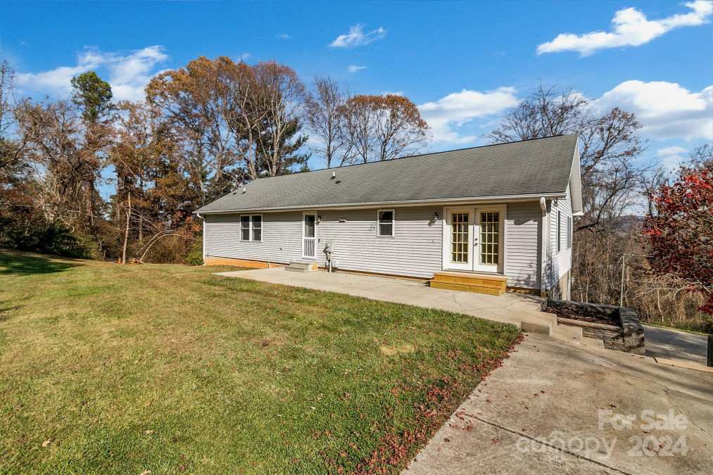 208 Adams Hill Rd Asheville, NC 28806