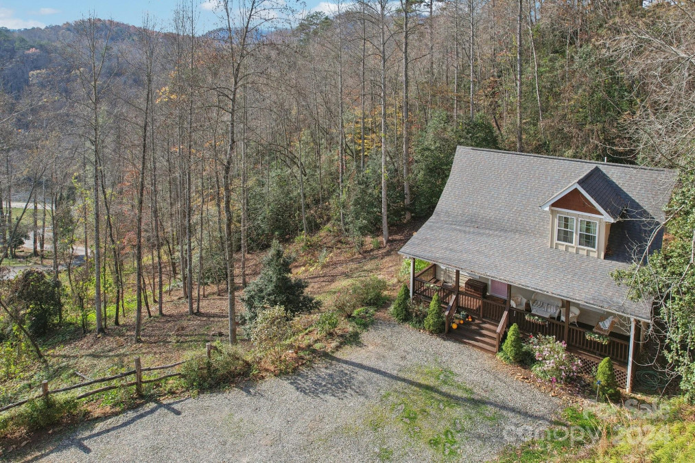 155 Rio Bravo Dr Sylva, NC 28779