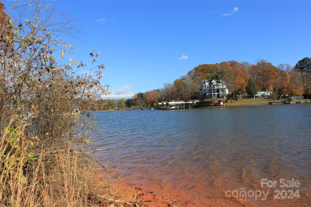 173 Driftwood Dr Troutman, NC 28166