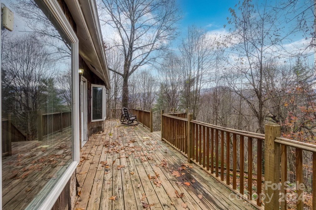 125 Dogwood Ln Sylva, NC 28779