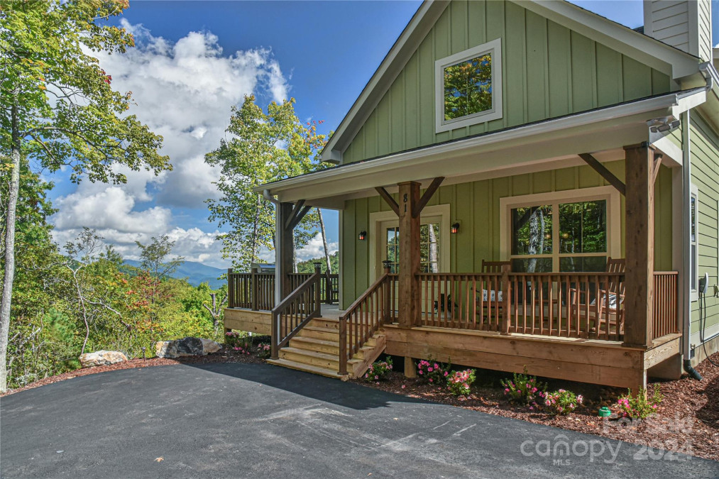 81 Mountain Falls Trl Black Mountain, NC 28711