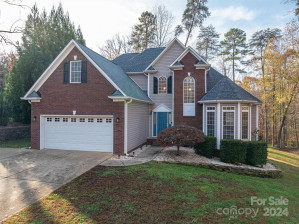 711 Crystal Lynn Dr Lowell, NC 28098