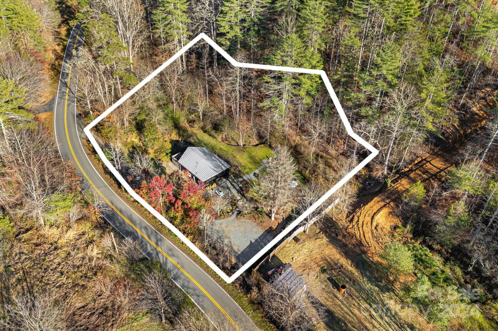 90 Old Burnsville Rd Weaverville, NC 28787