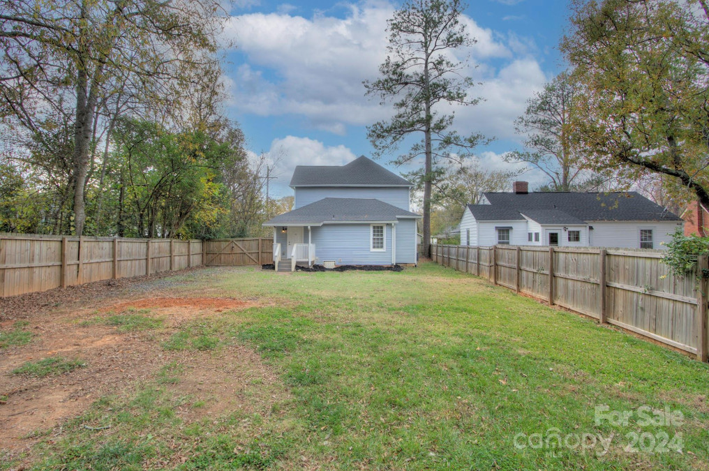 329 State St Rock Hill, SC 29730