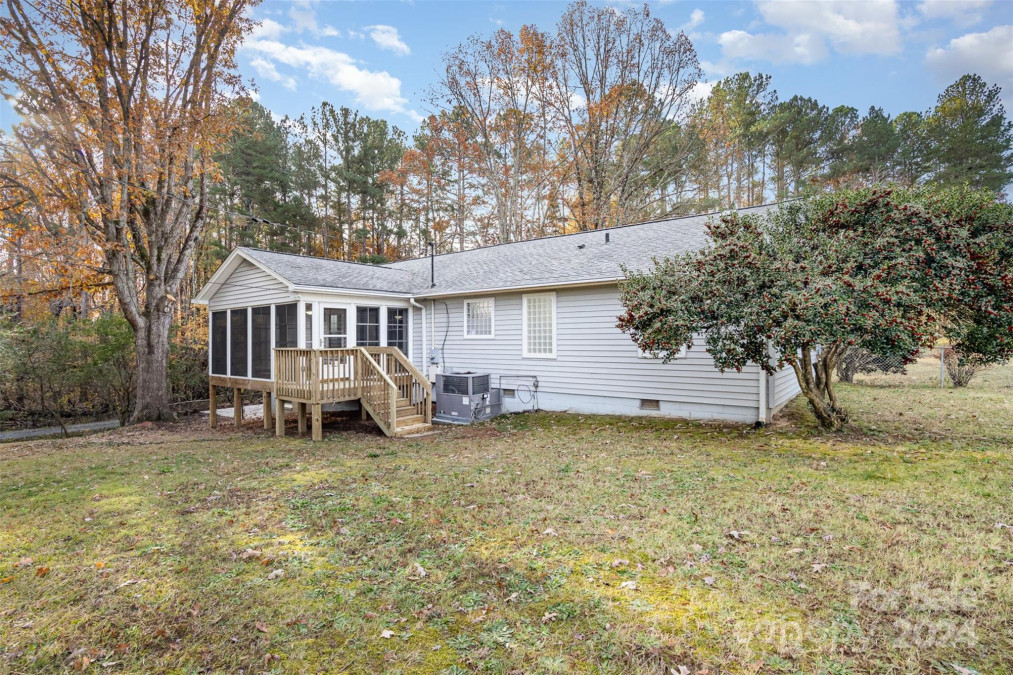 122 Old Peach Orchard Rd Gastonia, NC 28052