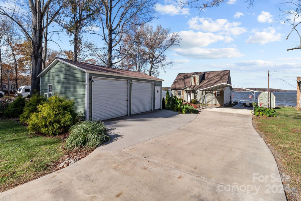 270 Yachtman Dr Salisbury, NC 28146