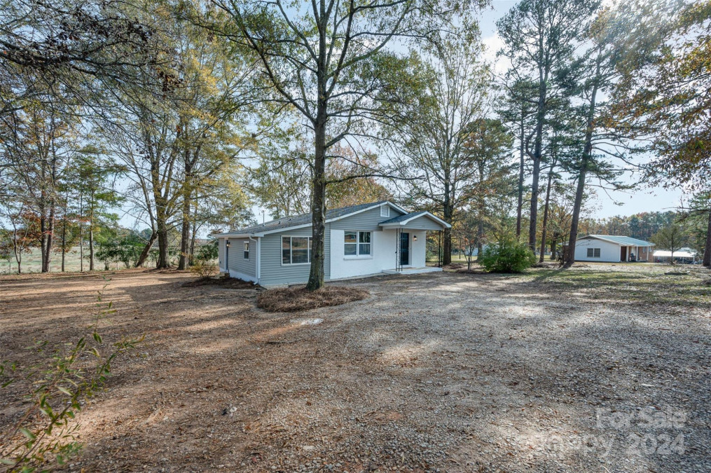 129 Doster Rd Lancaster, SC 29720