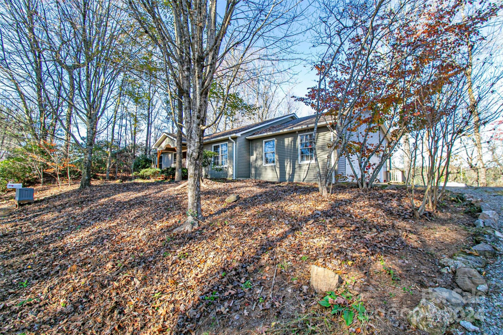 183 Wildwood Way Lake Toxaway, NC 28747