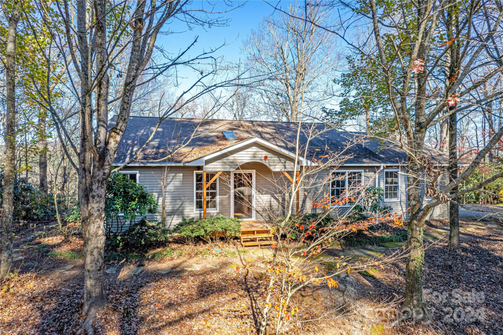 183 Wildwood Way Lake Toxaway, NC 28747