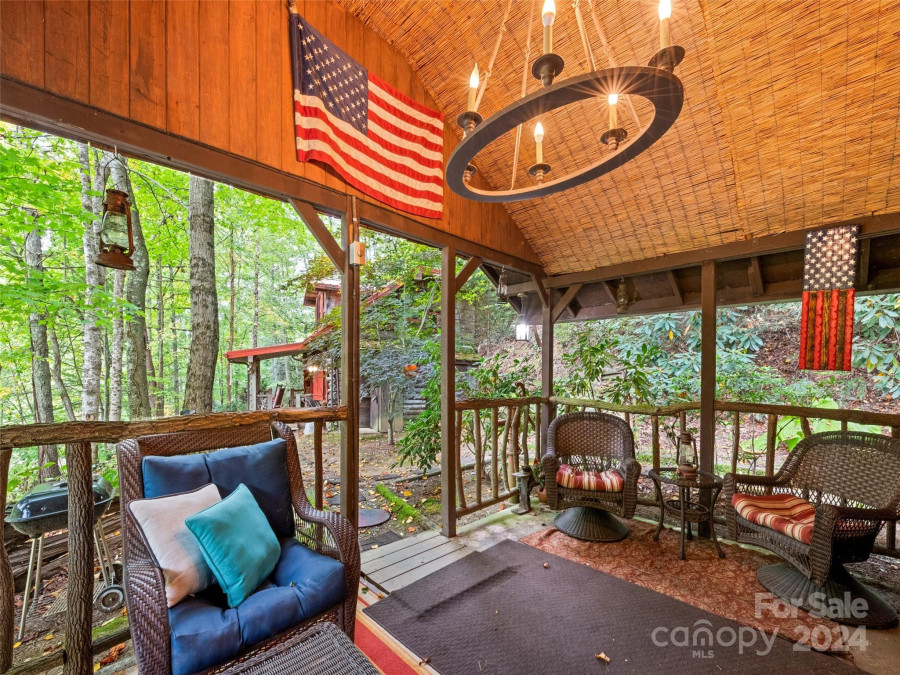 12 Victoria Rose Ln Waynesville, NC 28785