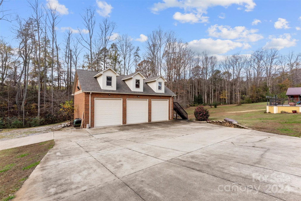 148 Fairway Dr Forest City, NC 28043