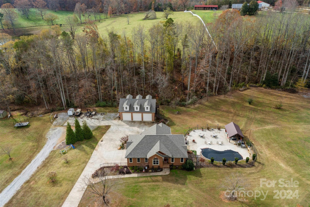 148 Fairway Dr Forest City, NC 28043