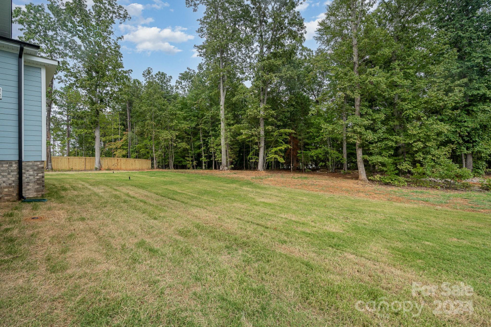 562 Shepherd Ln Clover, SC 29710