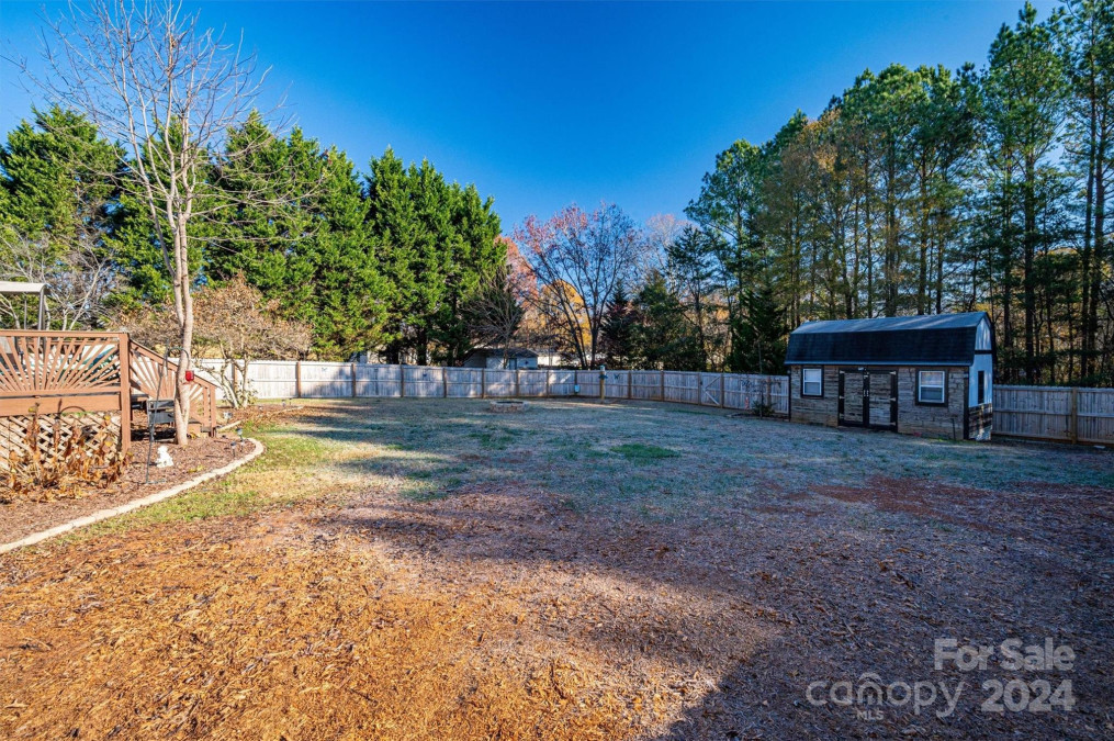 112 Henry Putnam Dr Cherryville, NC 28021