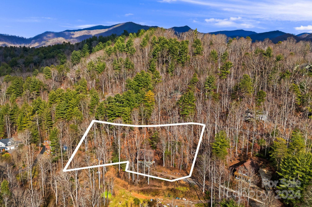 25 Frontier Ct Asheville, NC 28805