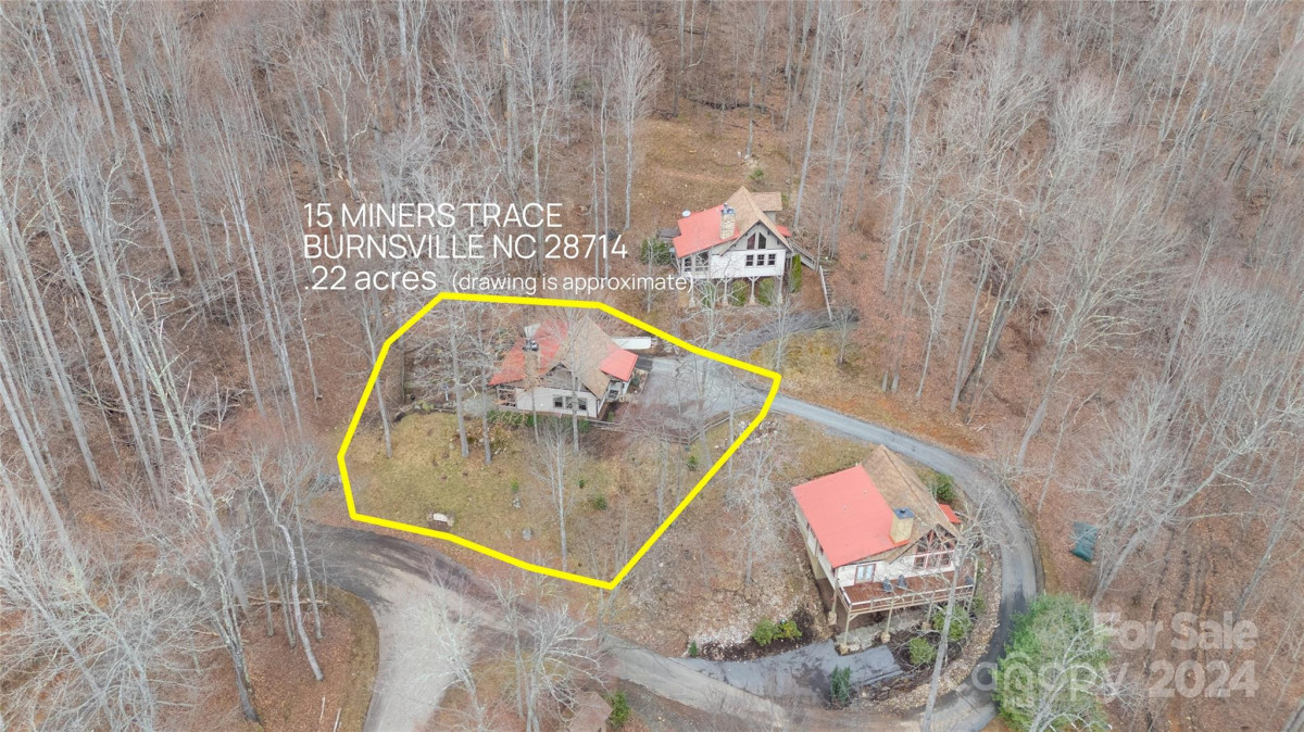 15 Miners Trace Rd Burnsville, NC 28714