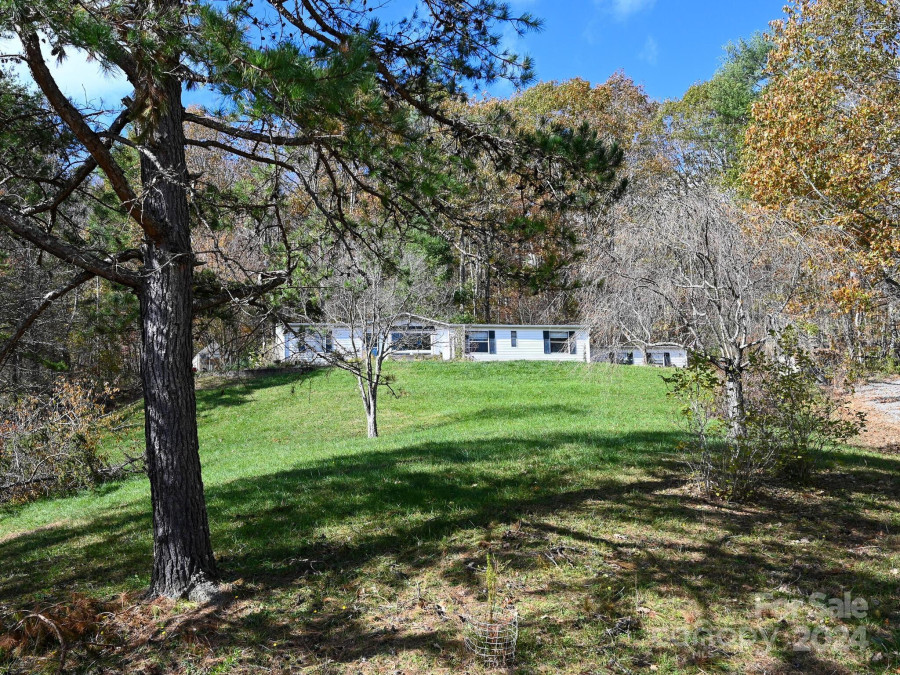 43 Ebb Burnette Rd Weaverville, NC 28787