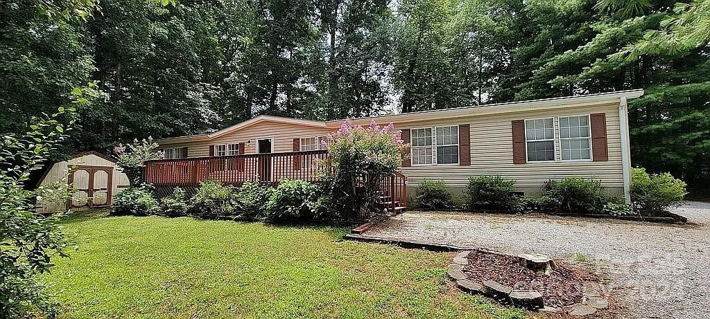 321 Holbert Rd Hendersonville, NC 28791