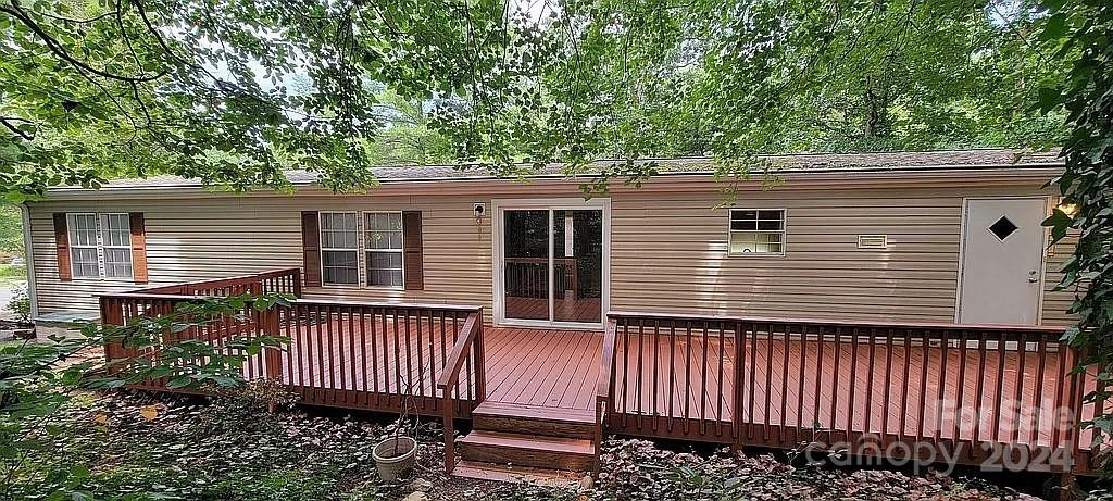 321 Holbert Rd Hendersonville, NC 28791