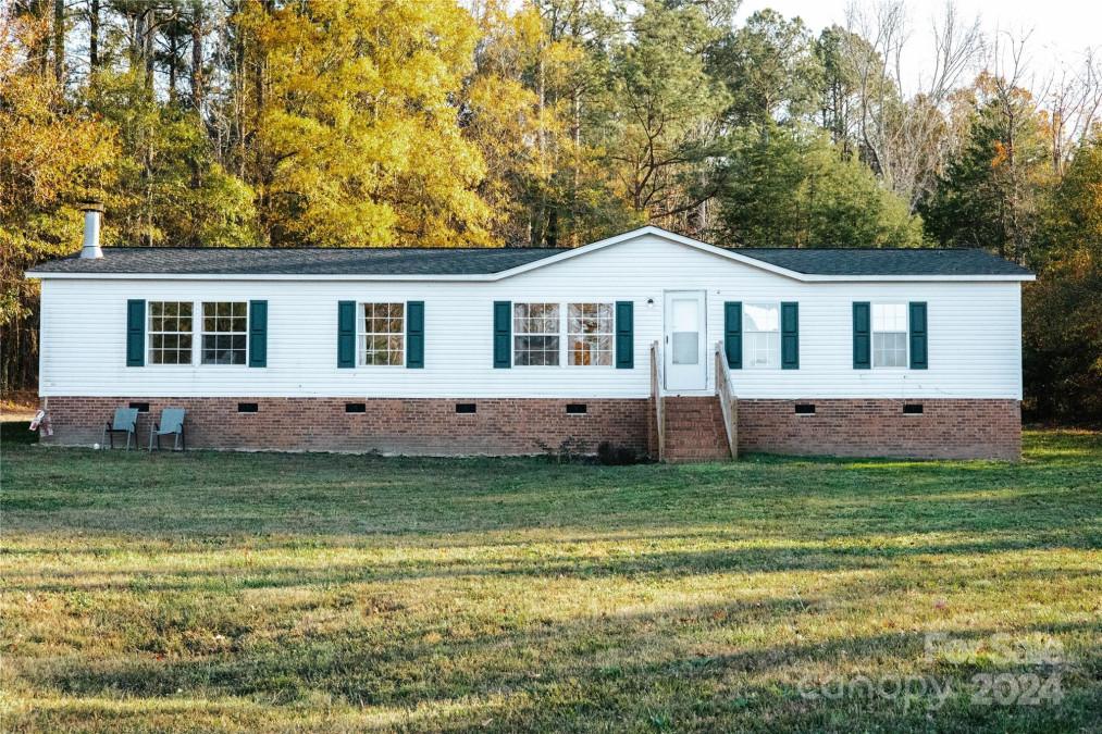 3678 Old Camden Hw Heath Springs, SC 29058