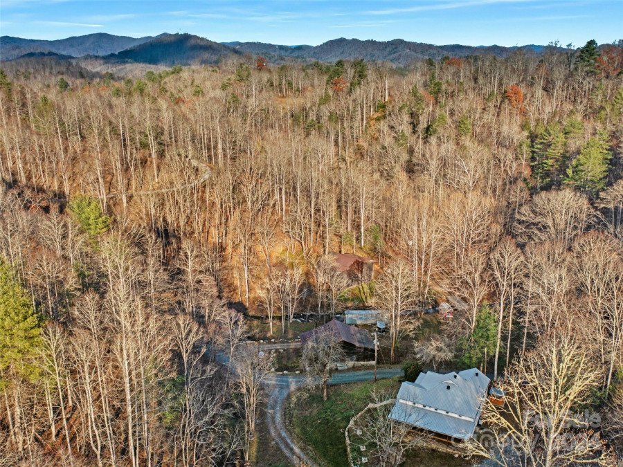 2033 Lower Paw Paw Rd Marshall, NC 28753