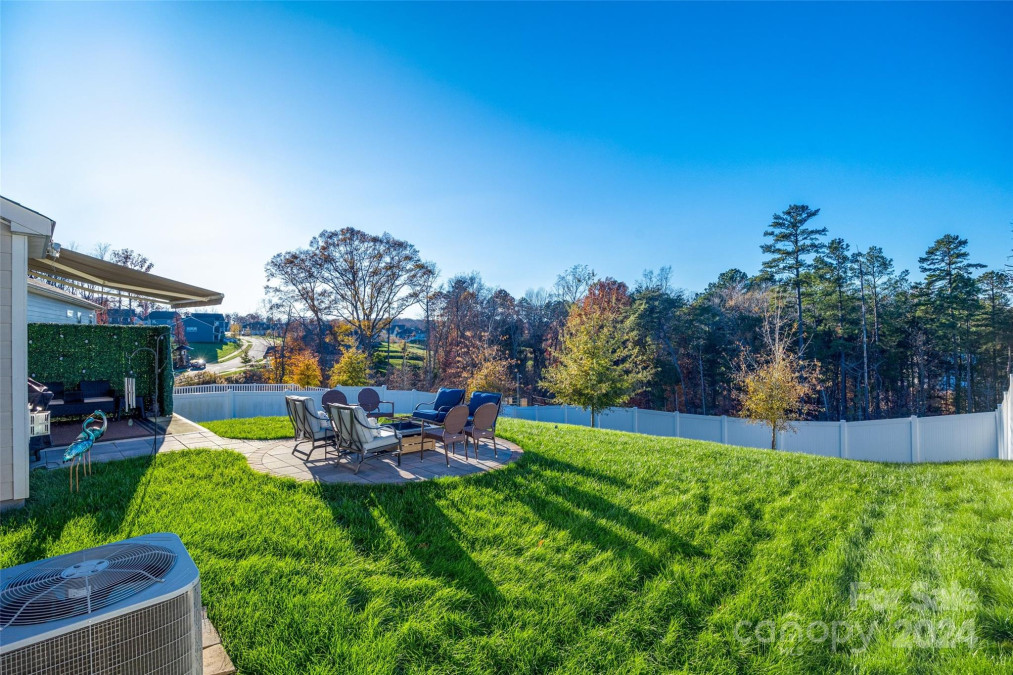 641 Belle Grove Dr Lake Wylie, SC 29710