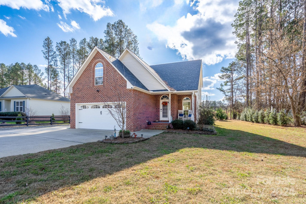 2813 Alish Trl Mount Pleasant, NC 28124