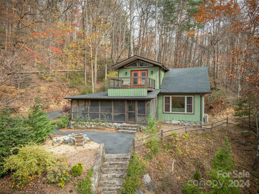 289 Terrace Dr Chimney Rock, NC 28746