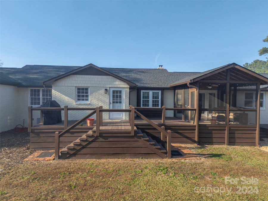 125 Pine Tc Campobello, SC 29322