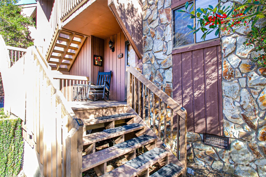 147 Cedar Forest Trl Asheville, NC 28803