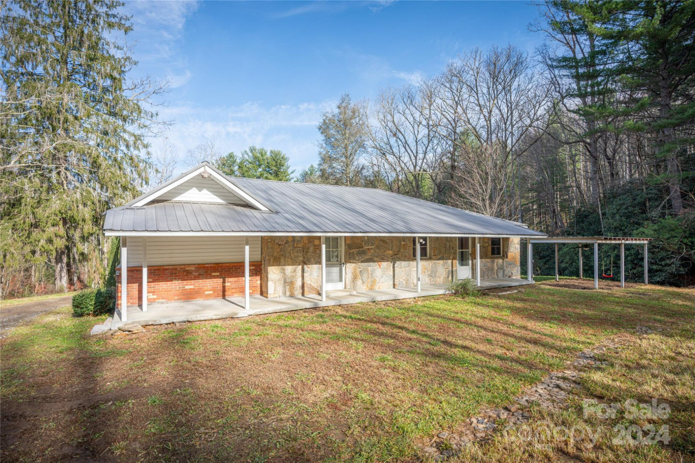 629 Flynn Branch Rd Fletcher, NC 28732