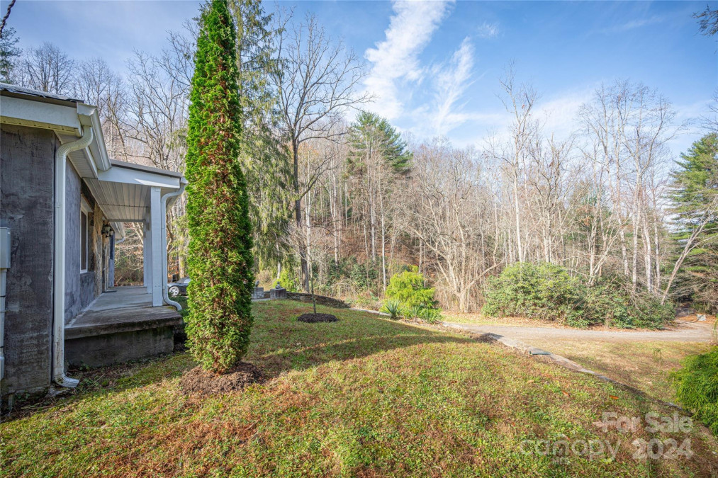 629 Flynn Branch Rd Fletcher, NC 28732