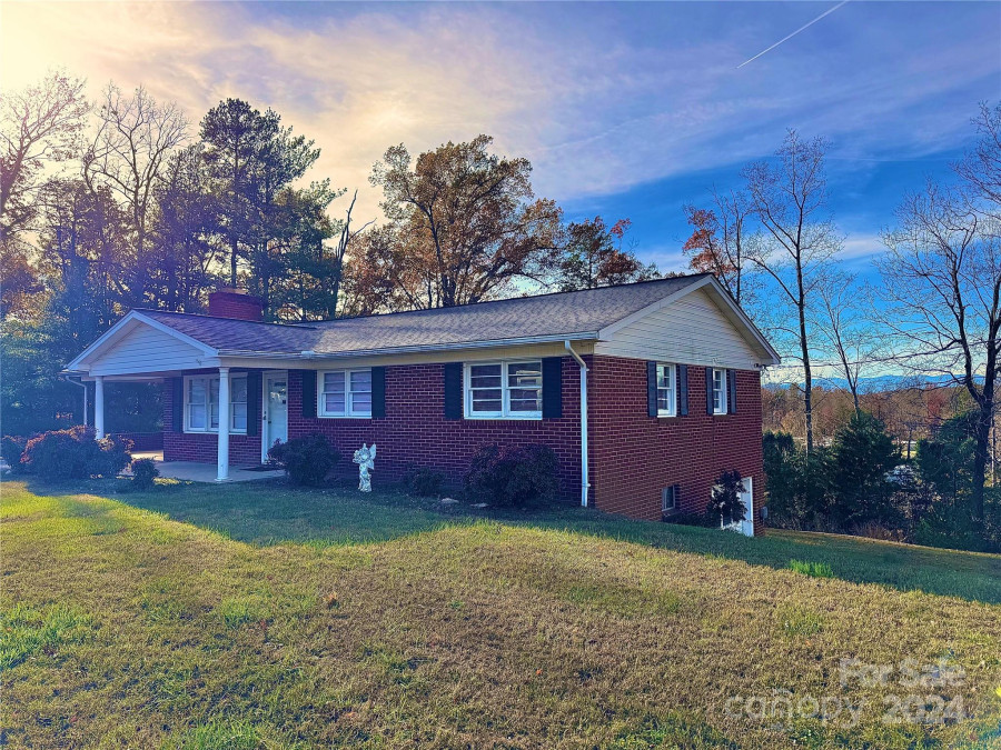 5746 Hardy Duckworth Rd Morganton, NC 28655