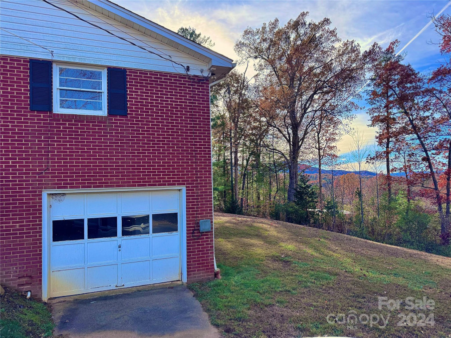 5746 Hardy Duckworth Rd Morganton, NC 28655