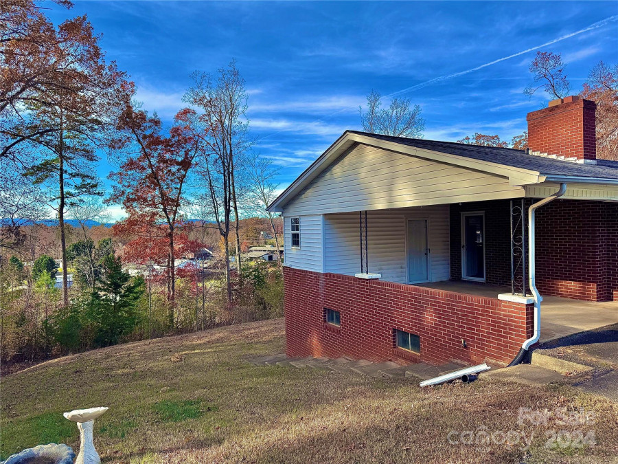 5746 Hardy Duckworth Rd Morganton, NC 28655