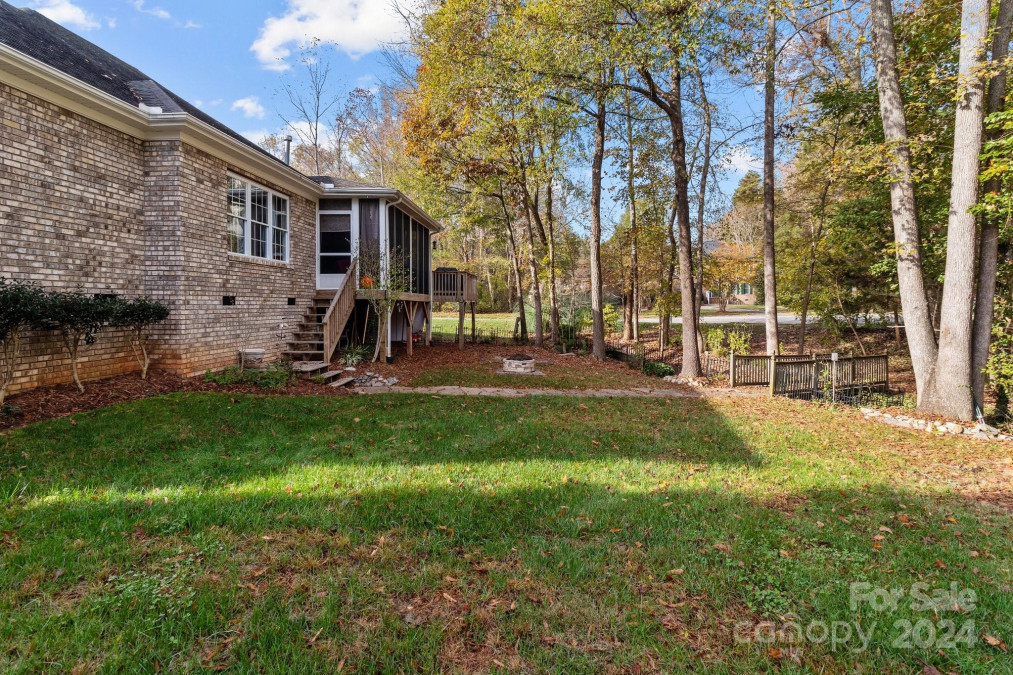 202 Stone Ridge Dr Salisbury, NC 28146