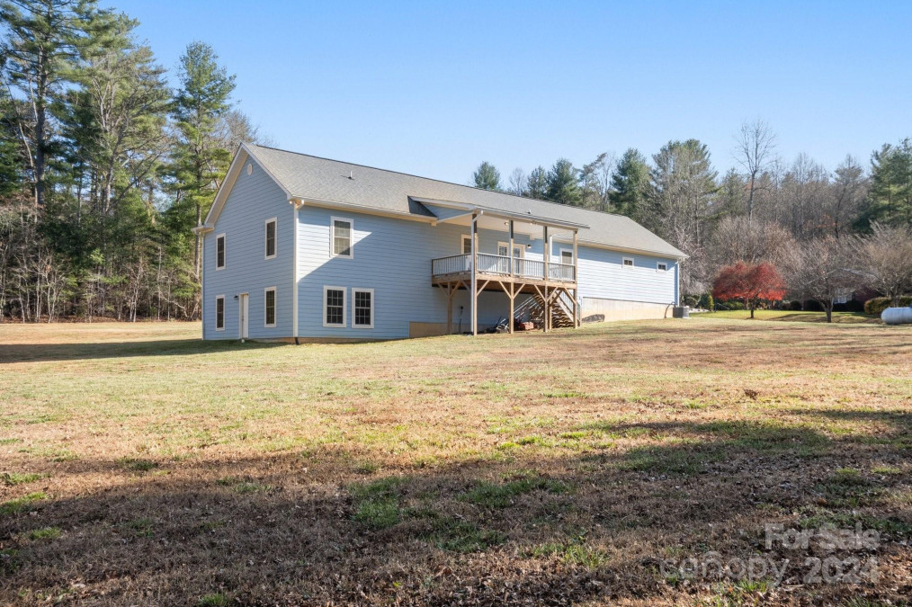 321 Benjamins Way Hendersonville, NC 28792