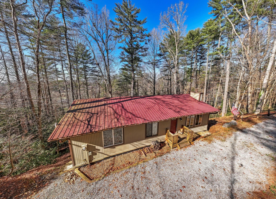 276 Knob Creek Rd Pisgah Forest, NC 28768