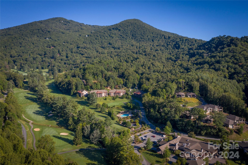 1650 Country Club Dr Maggie Valley, NC 28751