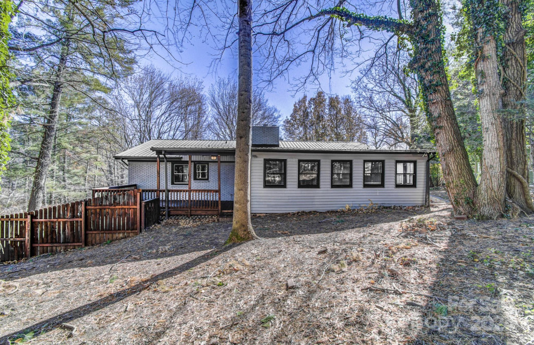 19 Clement Dr Asheville, NC 28805