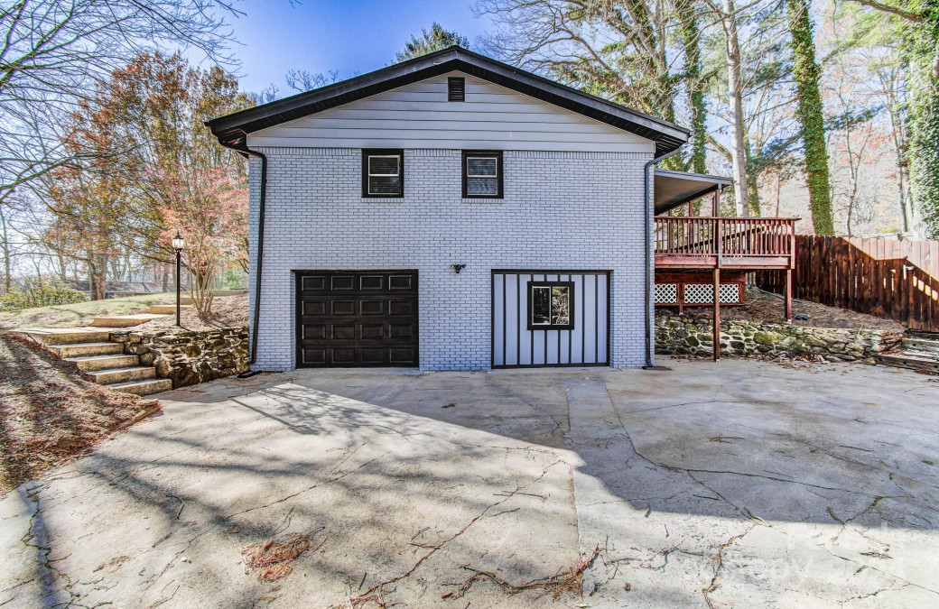 19 Clement Dr Asheville, NC 28805