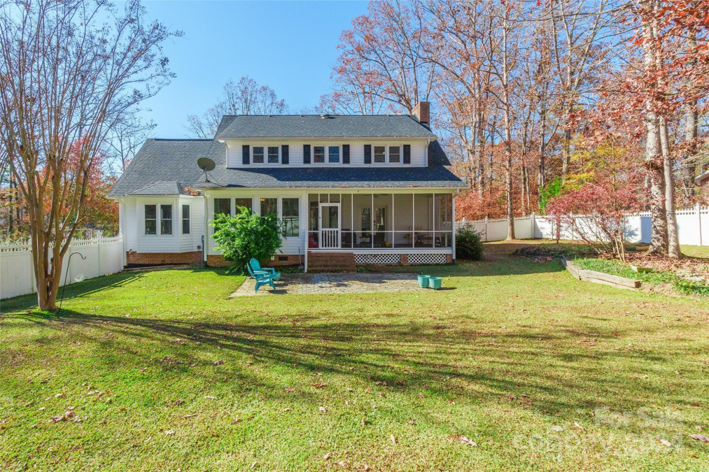 1882 Sardis Dr Lancaster, SC 29720