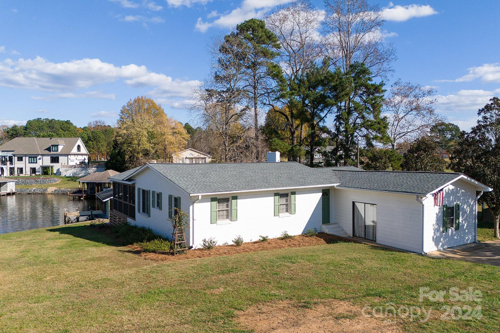 379 Alberta Dr Norwood, NC 28128