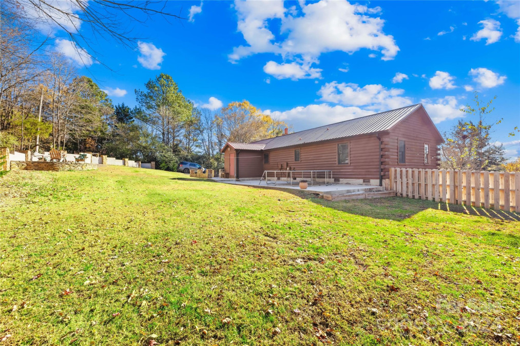 27311 Hedge Rd Albemarle, NC 28001