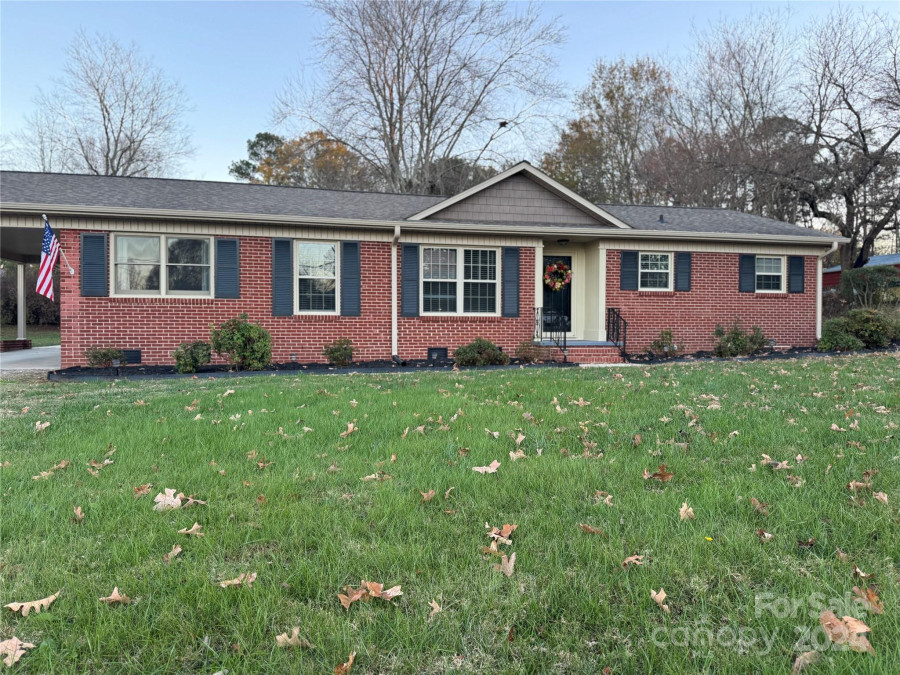 1924 Lincolnton Hw Cherryville, NC 28021