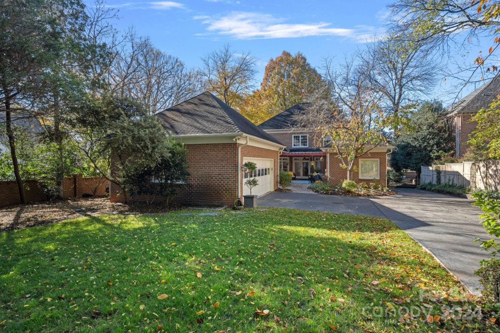 2435 Calais Pl Charlotte, NC 28211