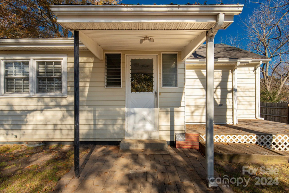 112 Mcconnell St Clover, SC 29710